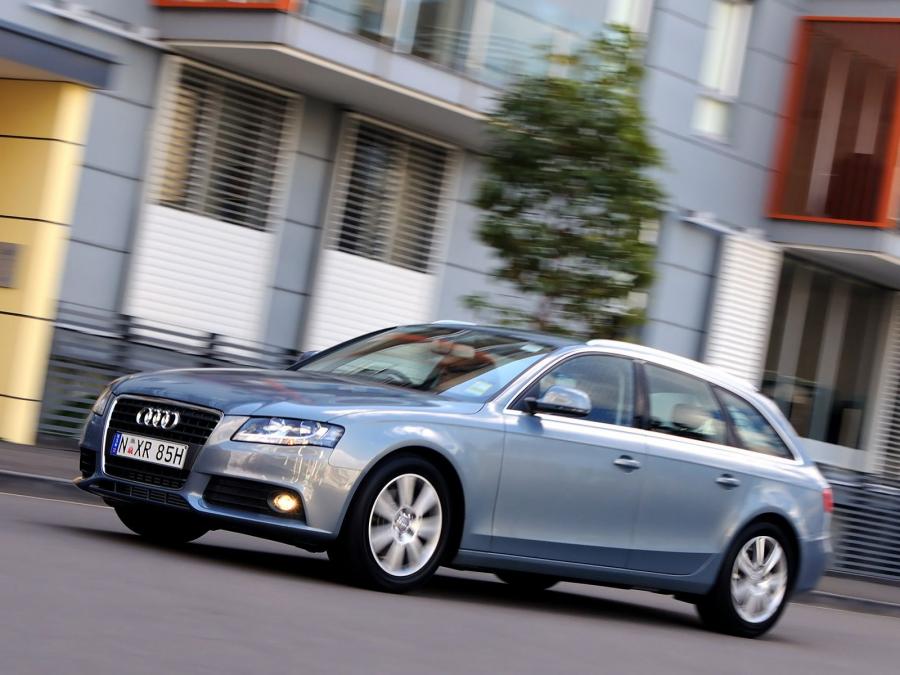 Audi A4 2.0 TDI Avant (B8, 8K) 2008 года  (фото 3 из 22)